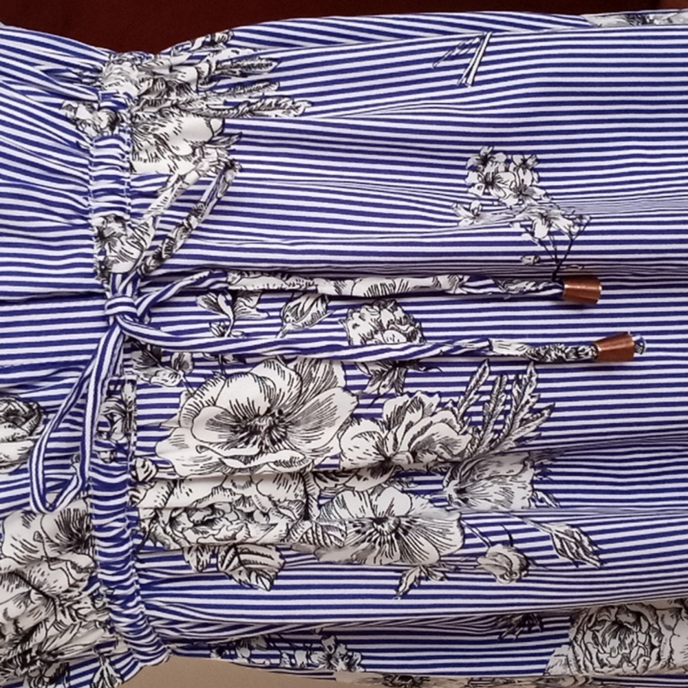 A Hint of Blush Blue White Floral Stripe Mini Dress Size M - Picture 9 of 14